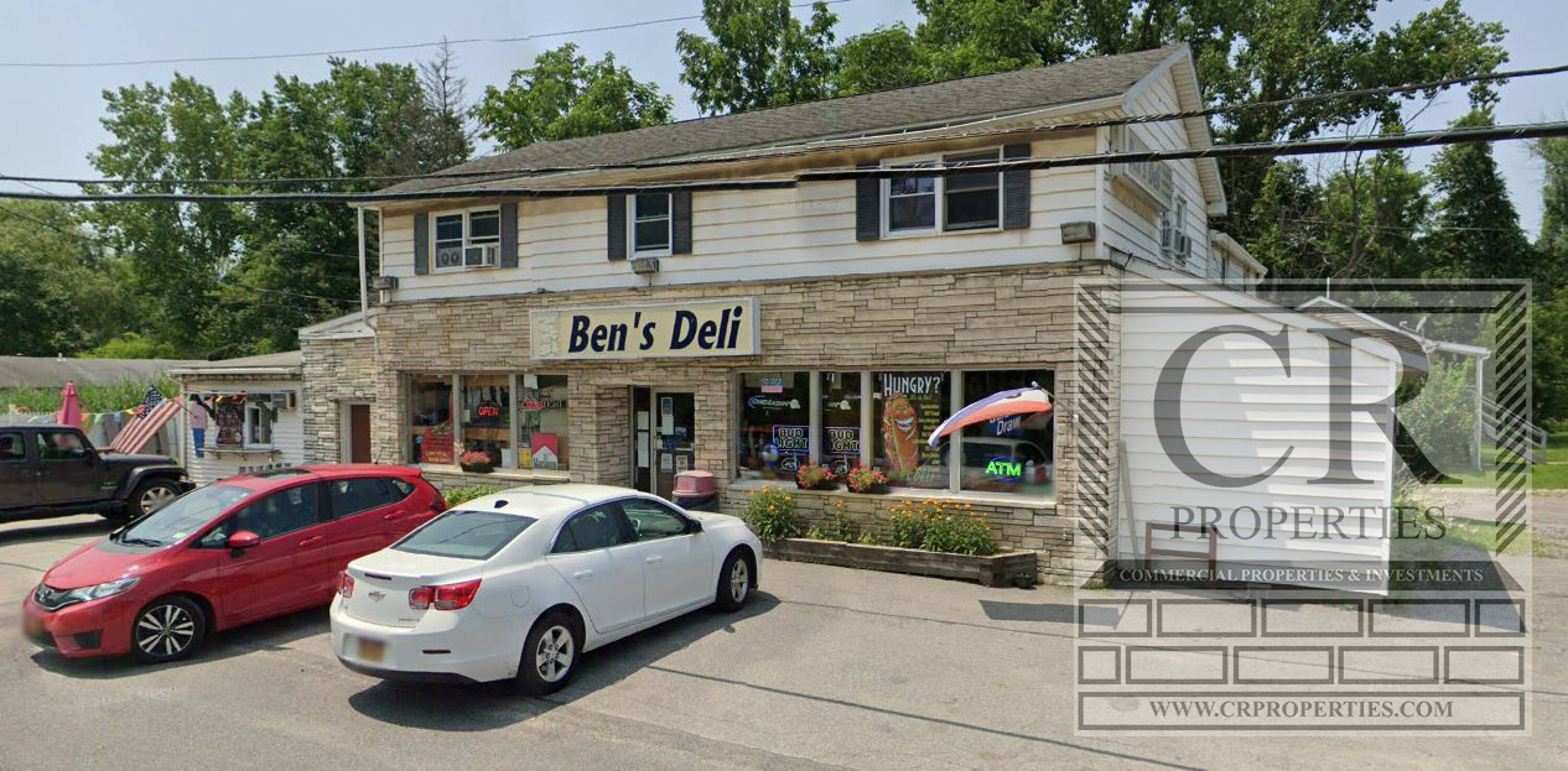 Commercial Building with 2 Income Apartments